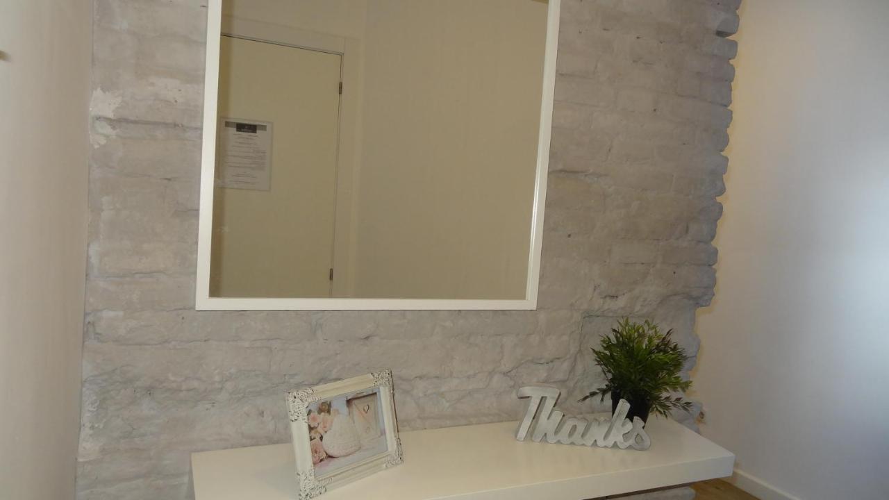 Suites By Eric Olsan Valencia Exterior photo
